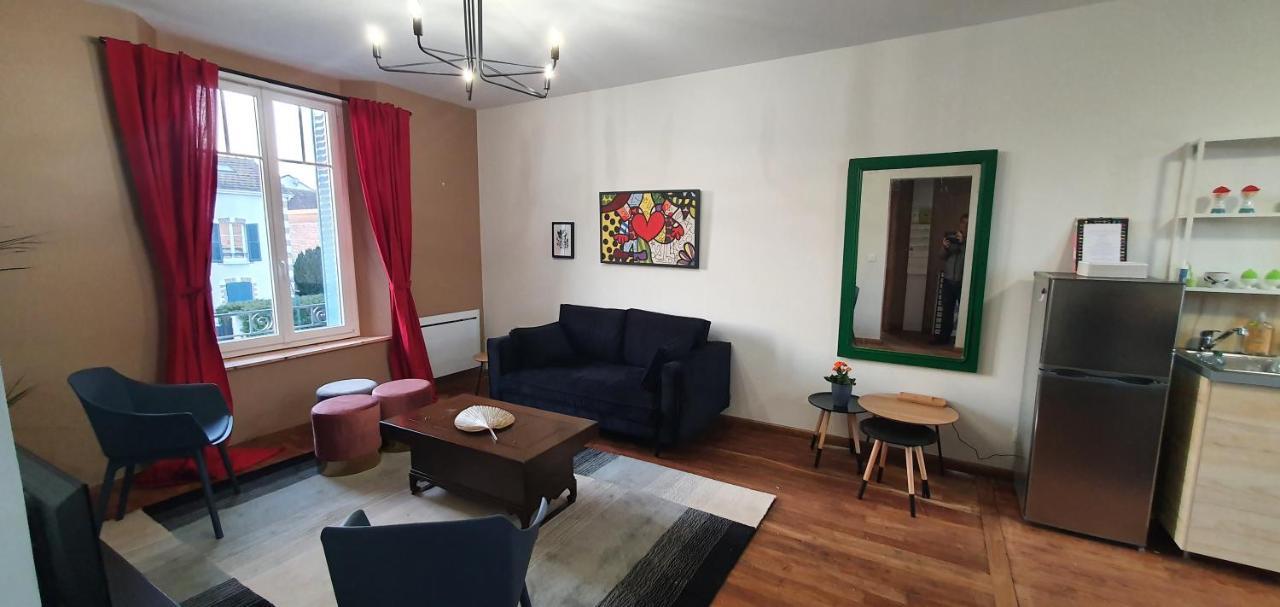 Appartements Cdg Joigny Exterior foto