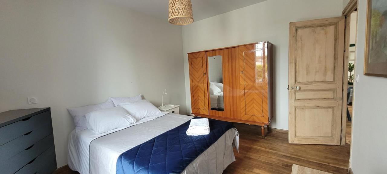 Appartements Cdg Joigny Quarto foto