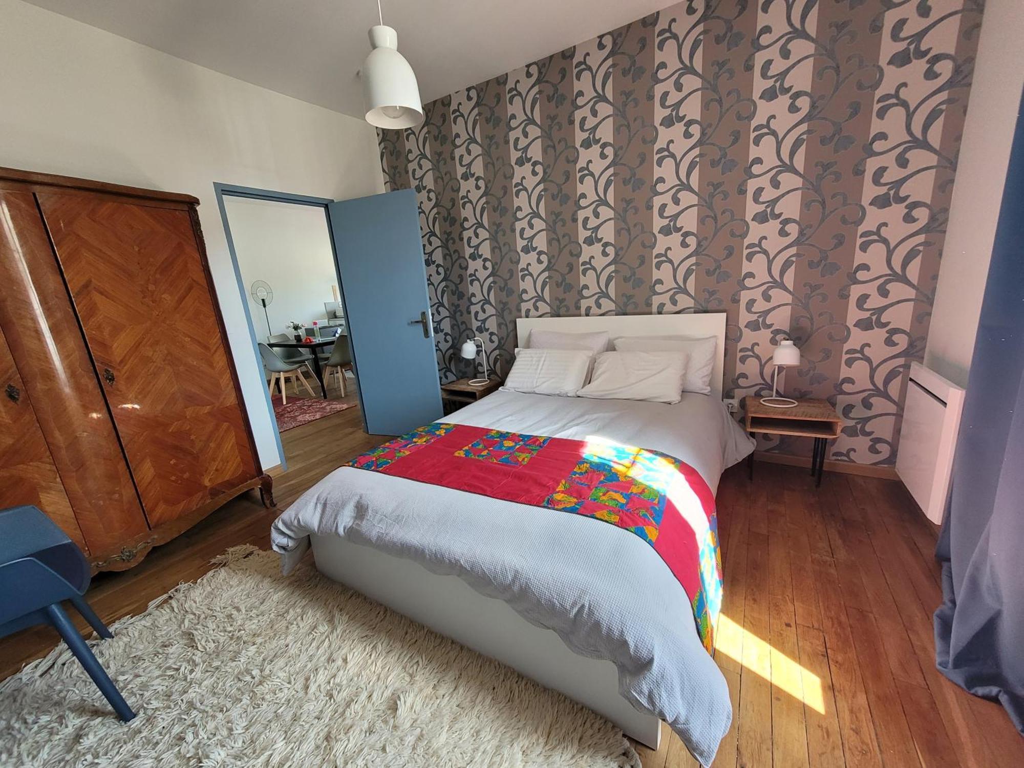 Appartements Cdg Joigny Quarto foto